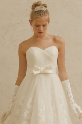 1062 WEDDINGDRESS KUROE